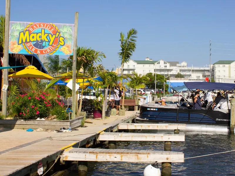 Macky's Bayside Bar & Grill